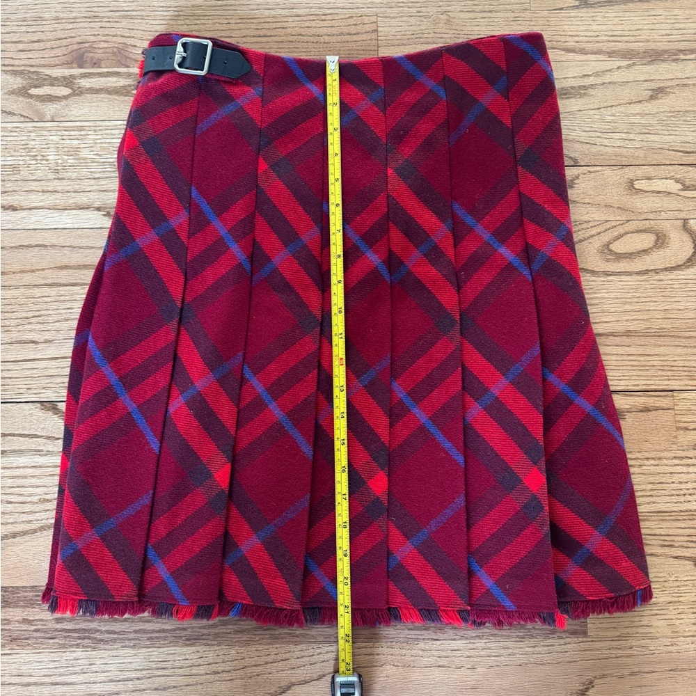 Authentic Burberry Red and Blue Wool Plaid Checked Kilt Skirt. Size 8 - Picture 8 of 8